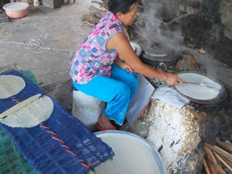 Điểm độc đáo của bánh tráng đập Quảng Nam
